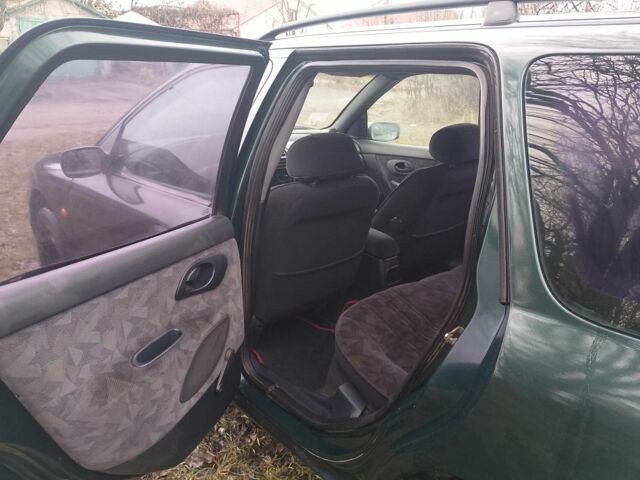 Зеленый Форд Мондео, объемом двигателя 1.8 л и пробегом 350 тыс. км за 985 $, фото 13 на Automoto.ua