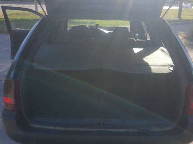 Зелений Форд Мондео, об'ємом двигуна 1.8 л та пробігом 325 тис. км за 2330 $, фото 13 на Automoto.ua