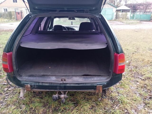 Зеленый Форд Мондео, объемом двигателя 1.8 л и пробегом 350 тыс. км за 985 $, фото 7 на Automoto.ua