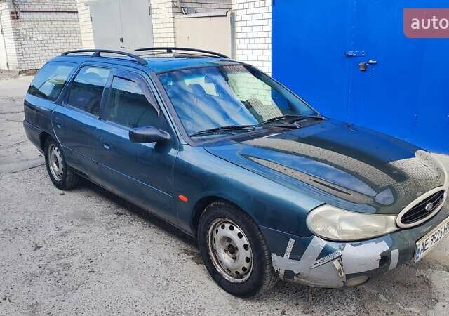 Зеленый Форд Мондео, объемом двигателя 0 л и пробегом 430 тыс. км за 1800 $, фото 2 на Automoto.ua