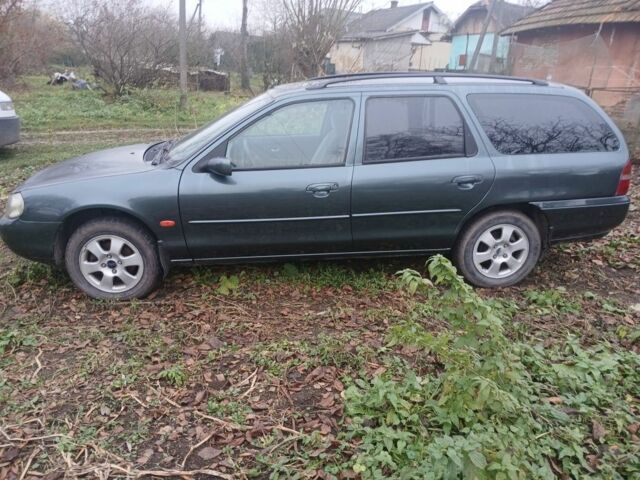 Зелений Форд Мондео, об'ємом двигуна 1.8 л та пробігом 300 тис. км за 2100 $, фото 1 на Automoto.ua