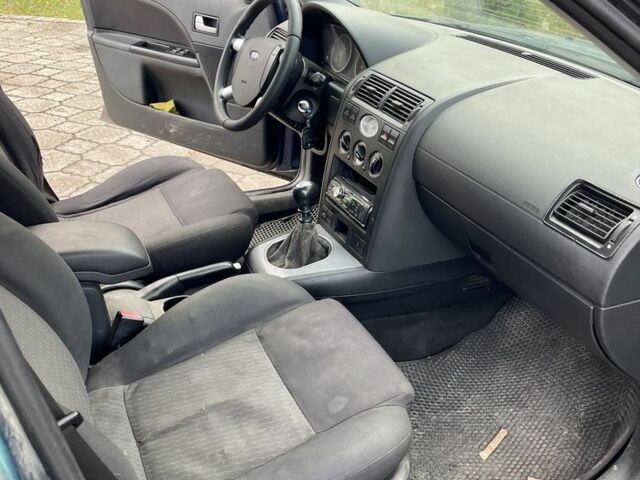 Зеленый Форд Мондео, объемом двигателя 2 л и пробегом 440 тыс. км за 1400 $, фото 7 на Automoto.ua