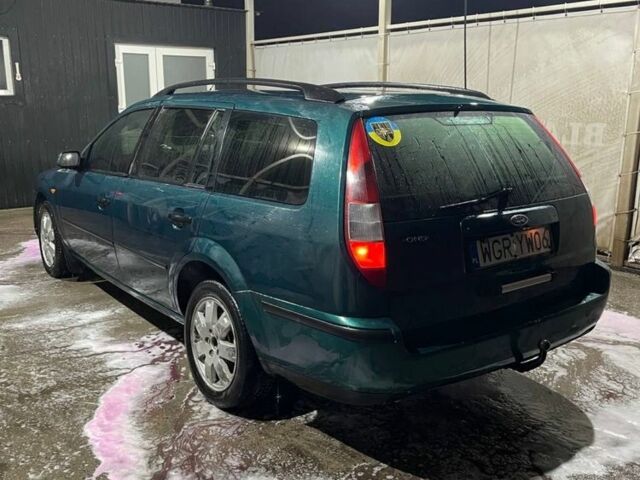Зеленый Форд Мондео, объемом двигателя 2 л и пробегом 300 тыс. км за 1800 $, фото 3 на Automoto.ua