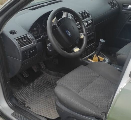 Зеленый Форд Мондео, объемом двигателя 2 л и пробегом 460 тыс. км за 1000 $, фото 9 на Automoto.ua