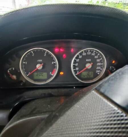 Зеленый Форд Мондео, объемом двигателя 2 л и пробегом 348 тыс. км за 2500 $, фото 12 на Automoto.ua