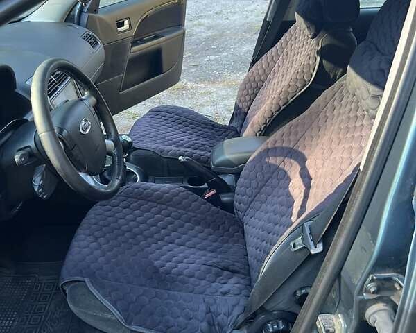 Зеленый Форд Мондео, объемом двигателя 2 л и пробегом 270 тыс. км за 5100 $, фото 5 на Automoto.ua