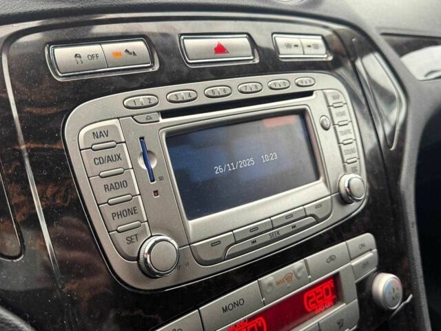 Зеленый Форд Мондео, объемом двигателя 2 л и пробегом 343 тыс. км за 6190 $, фото 22 на Automoto.ua