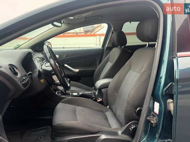 Зеленый Форд Мондео, объемом двигателя 2 л и пробегом 343 тыс. км за 6190 $, фото 8 на Automoto.ua