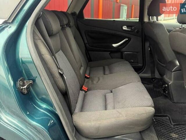 Зеленый Форд Мондео, объемом двигателя 2 л и пробегом 343 тыс. км за 6190 $, фото 10 на Automoto.ua