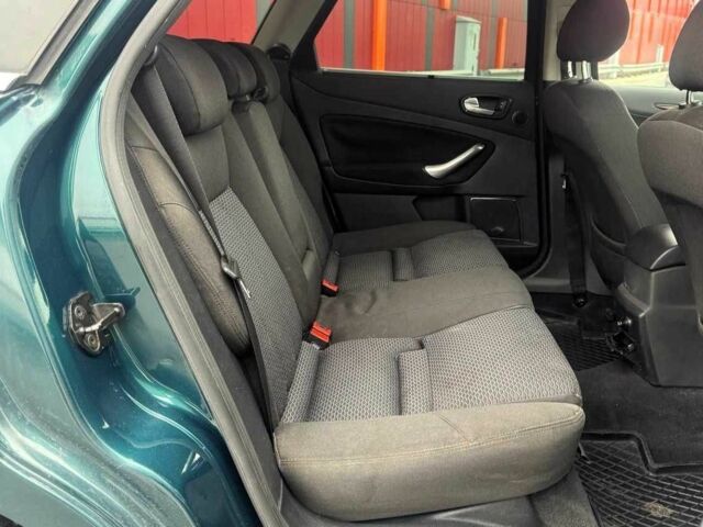 Зеленый Форд Мондео, объемом двигателя 2 л и пробегом 343 тыс. км за 6190 $, фото 10 на Automoto.ua