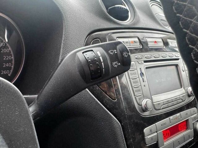 Зеленый Форд Мондео, объемом двигателя 2 л и пробегом 343 тыс. км за 6190 $, фото 19 на Automoto.ua