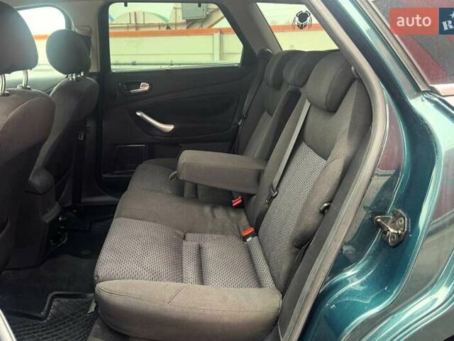 Зеленый Форд Мондео, объемом двигателя 2 л и пробегом 343 тыс. км за 6190 $, фото 9 на Automoto.ua