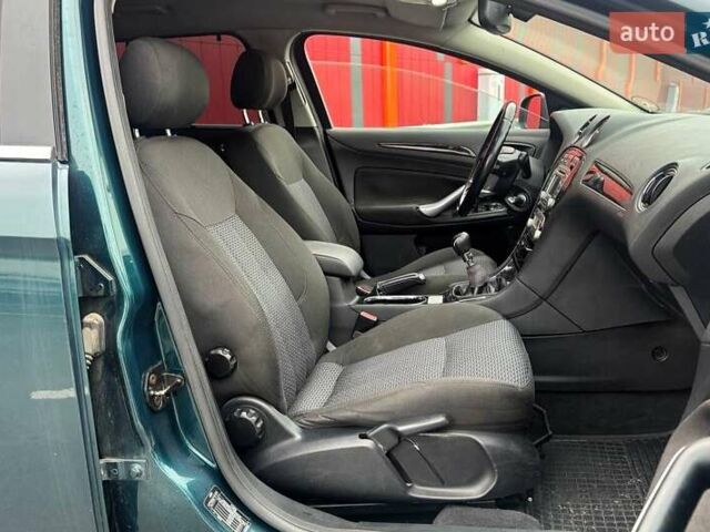 Зеленый Форд Мондео, объемом двигателя 2 л и пробегом 343 тыс. км за 6190 $, фото 11 на Automoto.ua