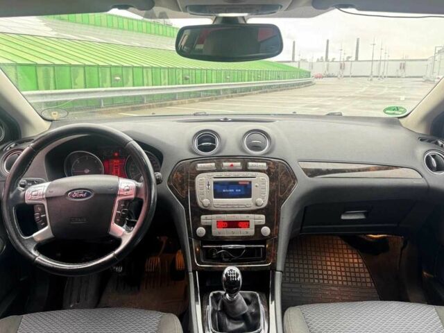 Зеленый Форд Мондео, объемом двигателя 2 л и пробегом 343 тыс. км за 6190 $, фото 12 на Automoto.ua