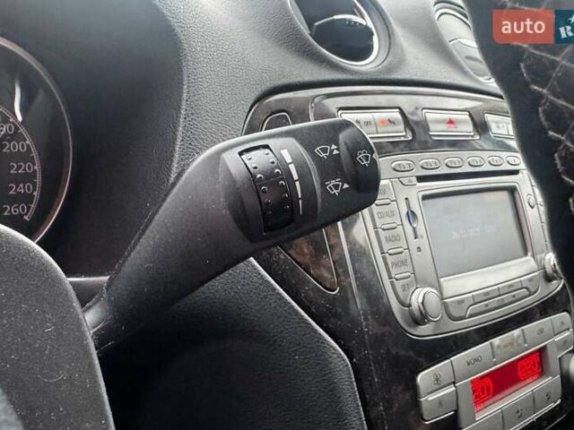 Зеленый Форд Мондео, объемом двигателя 2 л и пробегом 343 тыс. км за 6190 $, фото 19 на Automoto.ua