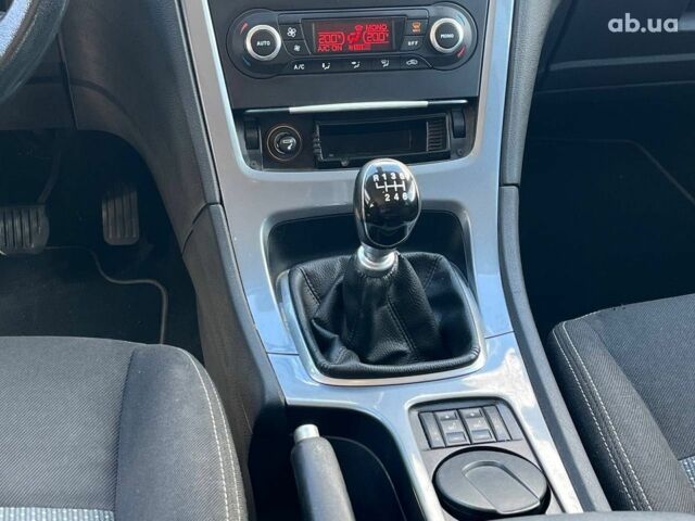 Зелений Форд Мондео, об'ємом двигуна 1.6 л та пробігом 287 тис. км за 8690 $, фото 17 на Automoto.ua