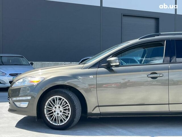 Зелений Форд Мондео, об'ємом двигуна 1.6 л та пробігом 287 тис. км за 8690 $, фото 37 на Automoto.ua