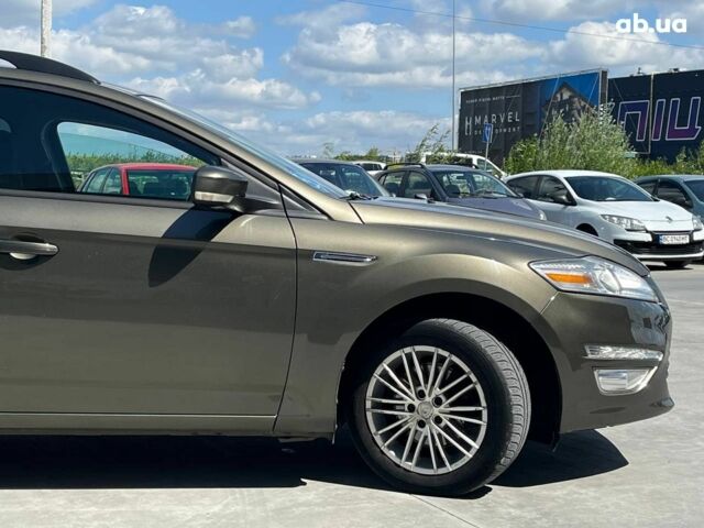 Зелений Форд Мондео, об'ємом двигуна 1.6 л та пробігом 287 тис. км за 8690 $, фото 45 на Automoto.ua