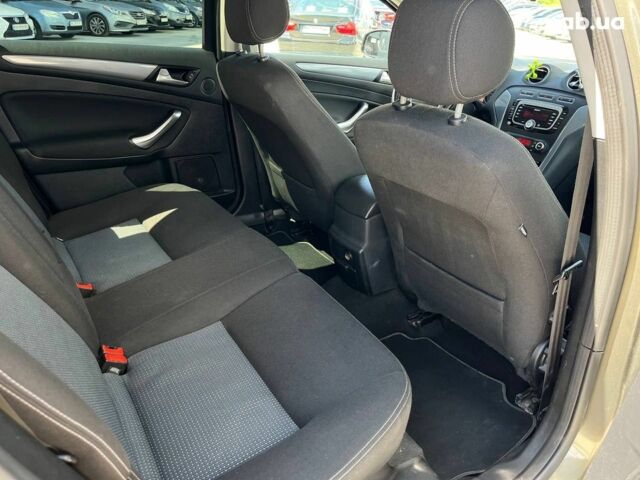 Зелений Форд Мондео, об'ємом двигуна 1.6 л та пробігом 287 тис. км за 8690 $, фото 12 на Automoto.ua