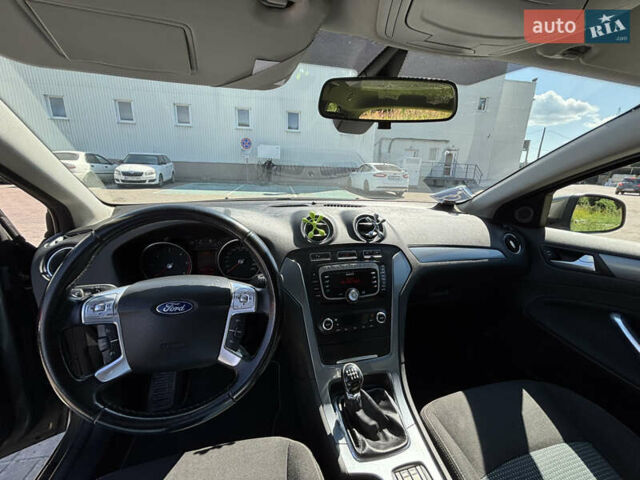 Зелений Форд Мондео, об'ємом двигуна 1.6 л та пробігом 286 тис. км за 8200 $, фото 17 на Automoto.ua