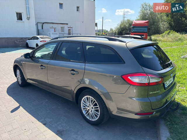 Зелений Форд Мондео, об'ємом двигуна 1.6 л та пробігом 286 тис. км за 8200 $, фото 5 на Automoto.ua