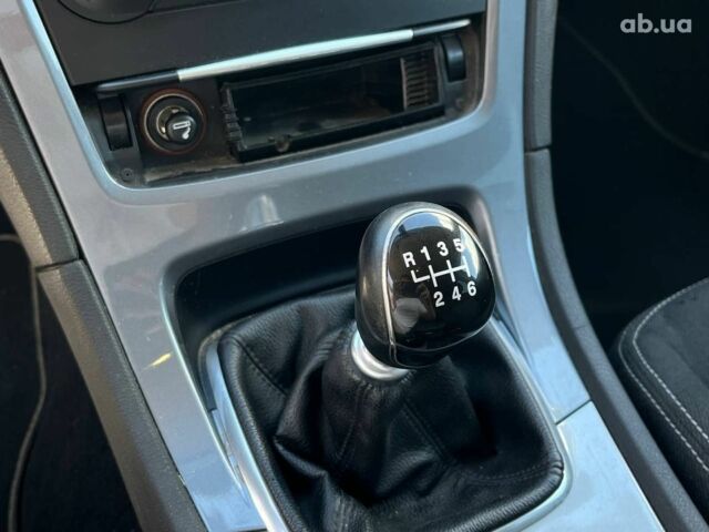 Зелений Форд Мондео, об'ємом двигуна 1.6 л та пробігом 287 тис. км за 8690 $, фото 27 на Automoto.ua