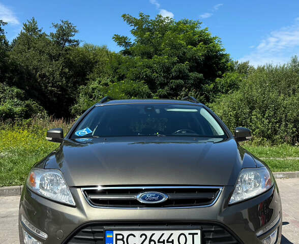 Зелений Форд Мондео, об'ємом двигуна 1.6 л та пробігом 286 тис. км за 8200 $, фото 2 на Automoto.ua
