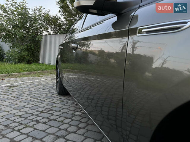 Зелений Форд Мондео, об'ємом двигуна 1.6 л та пробігом 198 тис. км за 8300 $, фото 9 на Automoto.ua