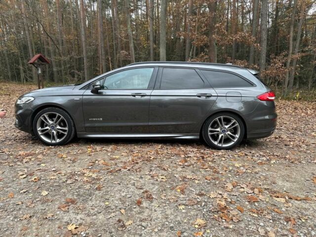 Зеленый Форд Мондео, объемом двигателя 2 л и пробегом 37 тыс. км за 8000 $, фото 2 на Automoto.ua