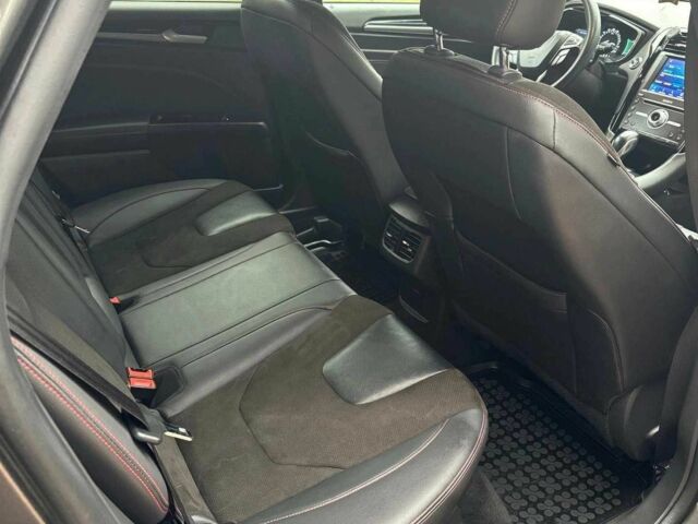 Зеленый Форд Мондео, объемом двигателя 2 л и пробегом 37 тыс. км за 8000 $, фото 9 на Automoto.ua