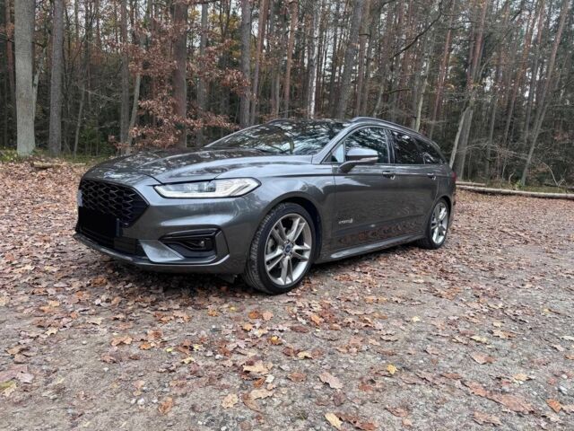 Зеленый Форд Мондео, объемом двигателя 2 л и пробегом 37 тыс. км за 8000 $, фото 1 на Automoto.ua