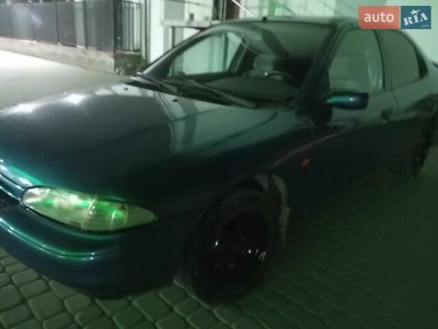 Зеленый Форд Мондео, объемом двигателя 1.6 л и пробегом 165 тыс. км за 1650 $, фото 3 на Automoto.ua