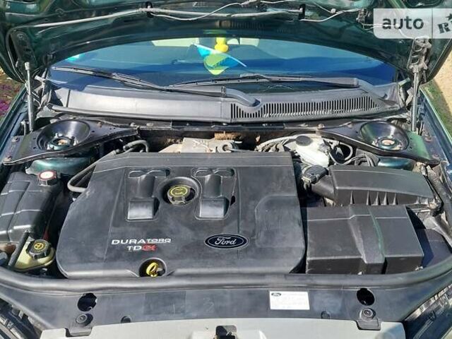 Зелений Форд Мондео, об'ємом двигуна 2 л та пробігом 385 тис. км за 3700 $, фото 7 на Automoto.ua