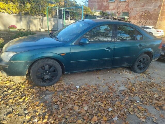 Зеленый Форд Мондео, объемом двигателя 2 л и пробегом 188 тыс. км за 2000 $, фото 6 на Automoto.ua