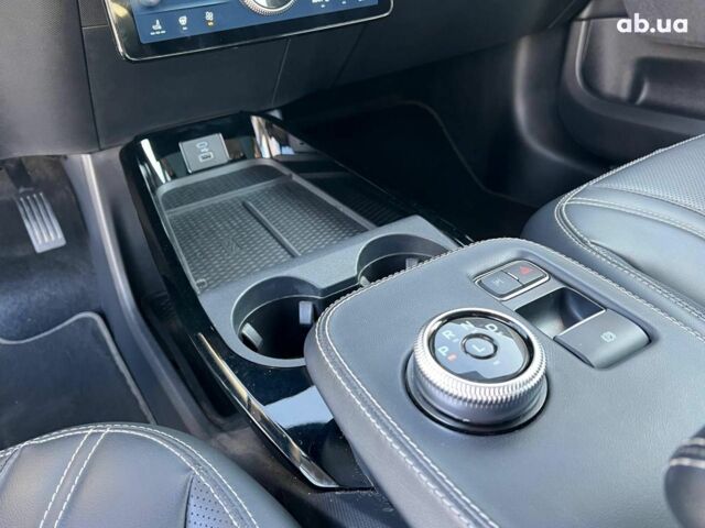 Белый Форд Mustang Mach-E, объемом двигателя 0 л и пробегом 55 тыс. км за 27590 $, фото 33 на Automoto.ua