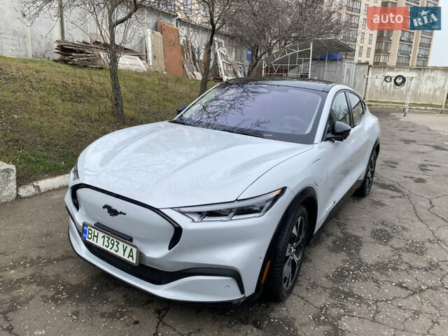 Білий Форд Mustang Mach-E, об'ємом двигуна 0 л та пробігом 38 тис. км за 25000 $, фото 13 на Automoto.ua