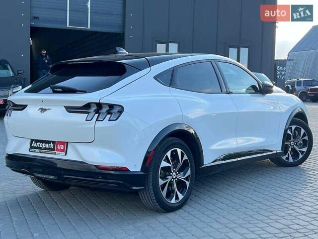 Білий Форд Mustang Mach-E, об'ємом двигуна 0 л та пробігом 55 тис. км за 27590 $, фото 10 на Automoto.ua