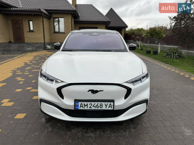 Белый Форд Mustang Mach-E, объемом двигателя 0 л и пробегом 55 тыс. км за 20500 $, фото 1 на Automoto.ua