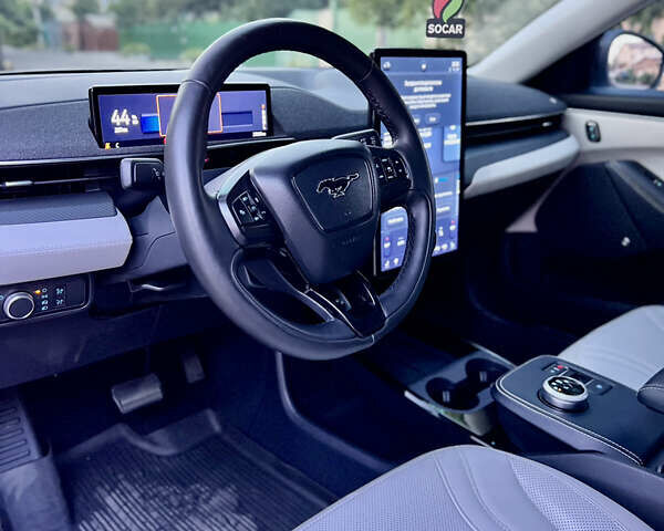 Белый Форд Mustang Mach-E, объемом двигателя 0 л и пробегом 26 тыс. км за 32900 $, фото 6 на Automoto.ua