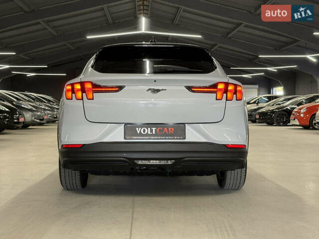 Белый Форд Mustang Mach-E, объемом двигателя 0 л и пробегом 228 тыс. км за 19900 $, фото 33 на Automoto.ua