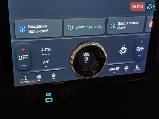 Белый Форд Mustang Mach-E, объемом двигателя 0 л и пробегом 228 тыс. км за 19900 $, фото 88 на Automoto.ua