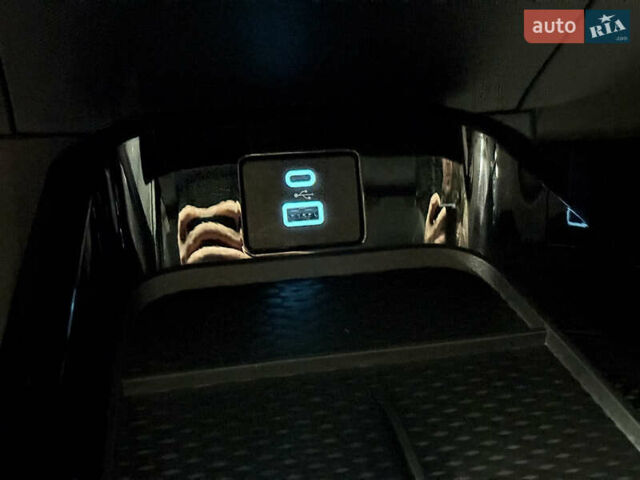 Белый Форд Mustang Mach-E, объемом двигателя 0 л и пробегом 228 тыс. км за 19900 $, фото 86 на Automoto.ua