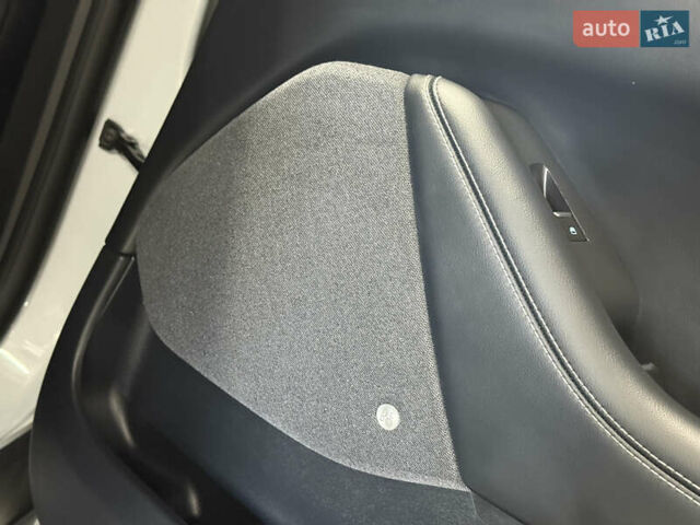 Белый Форд Mustang Mach-E, объемом двигателя 0 л и пробегом 228 тыс. км за 19900 $, фото 57 на Automoto.ua