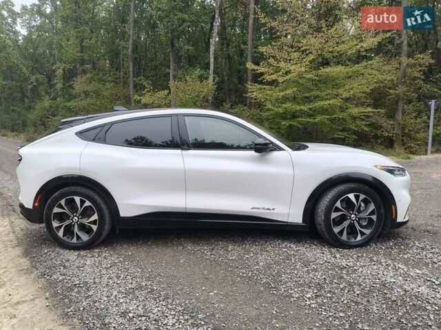 Білий Форд Mustang Mach-E, об'ємом двигуна 0 л та пробігом 116 тис. км за 21950 $, фото 7 на Automoto.ua