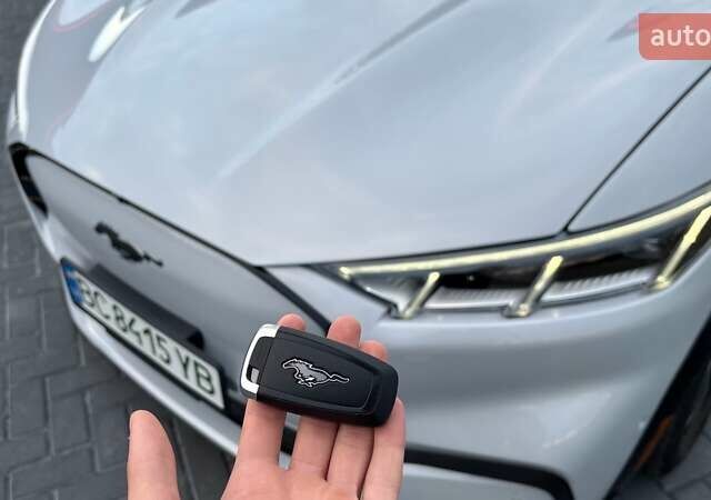 Белый Форд Mustang Mach-E, объемом двигателя 0 л и пробегом 56 тыс. км за 25700 $, фото 22 на Automoto.ua