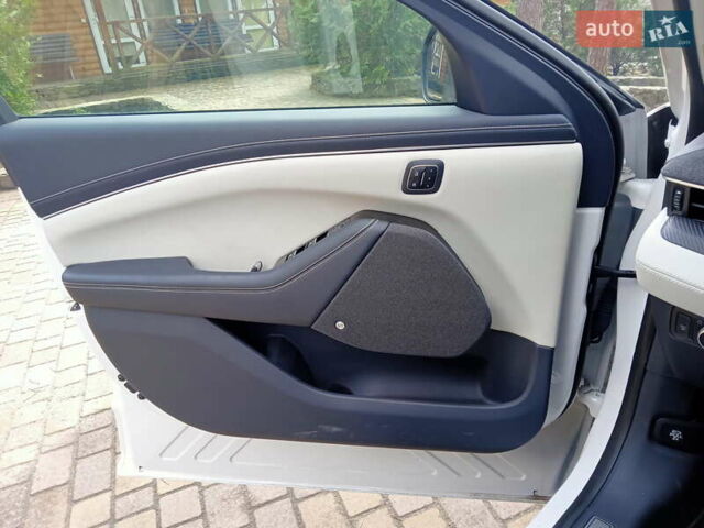 Белый Форд Mustang Mach-E, объемом двигателя 0 л и пробегом 26 тыс. км за 34900 $, фото 13 на Automoto.ua