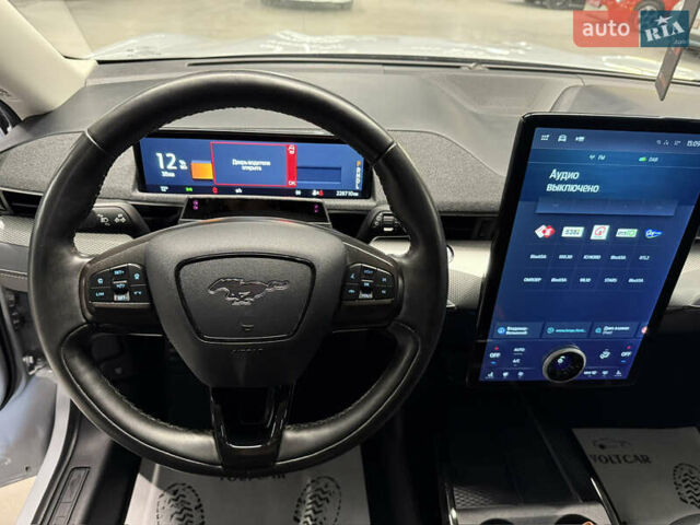 Белый Форд Mustang Mach-E, объемом двигателя 0 л и пробегом 228 тыс. км за 19900 $, фото 69 на Automoto.ua