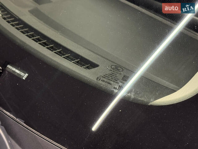 Белый Форд Mustang Mach-E, объемом двигателя 0 л и пробегом 228 тыс. км за 19900 $, фото 26 на Automoto.ua