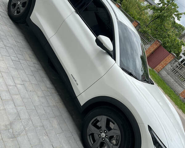 Білий Форд Mustang Mach-E, об'ємом двигуна 0 л та пробігом 34 тис. км за 27400 $, фото 3 на Automoto.ua
