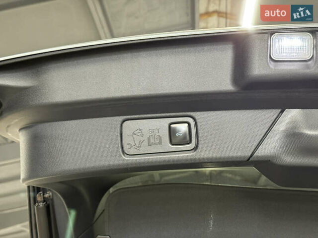 Белый Форд Mustang Mach-E, объемом двигателя 0 л и пробегом 228 тыс. км за 19900 $, фото 38 на Automoto.ua